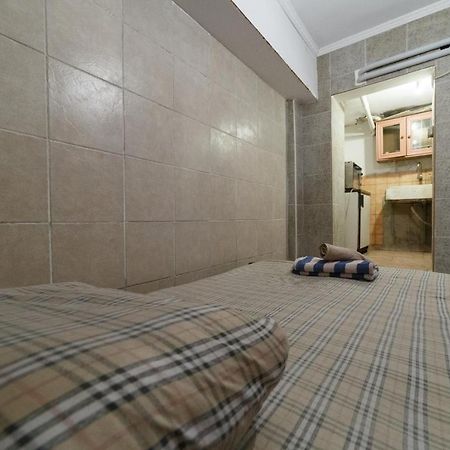 Private Flat For 2 Or 3 With Back Yard Near Exarhia Square And Archaelogical Museum Atenas Exterior foto