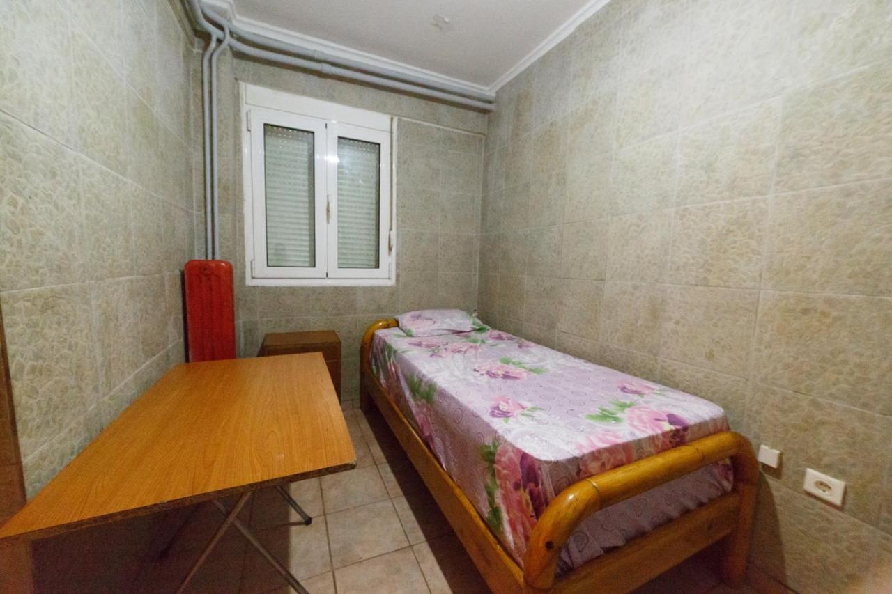 Private Flat For 2 Or 3 With Back Yard Near Exarhia Square And Archaelogical Museum Atenas Exterior foto